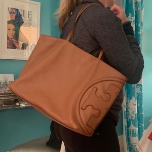 Tory burch tote